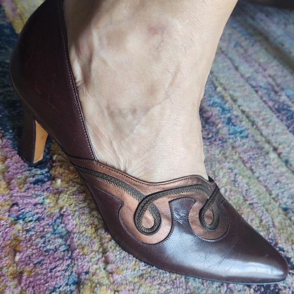 7 1/2 leather brown & copper Shoes - Picture 7 of 14